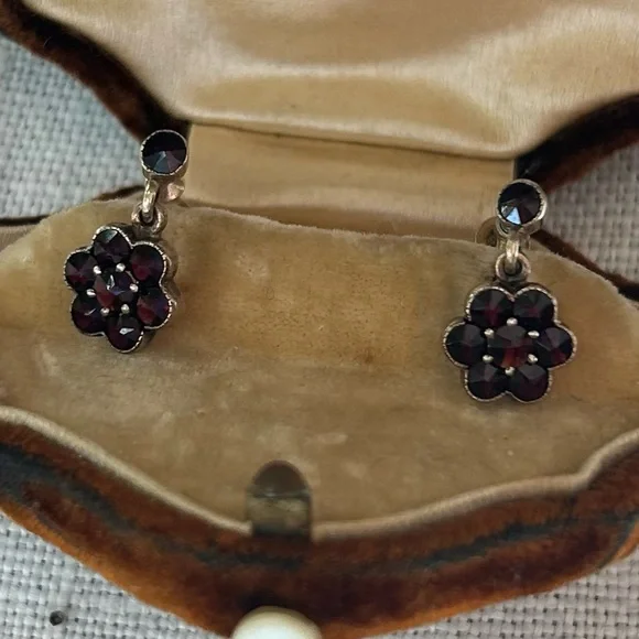 Antique Garnet Gold Gilt Eearrings